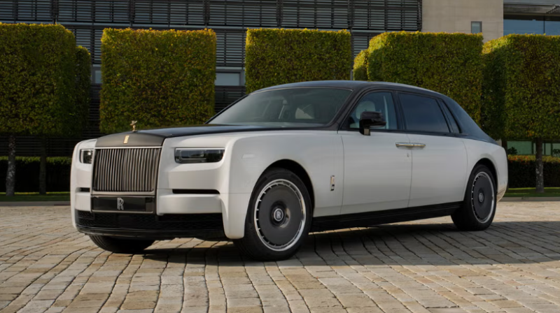 2026 Rolls-Royce Phantom